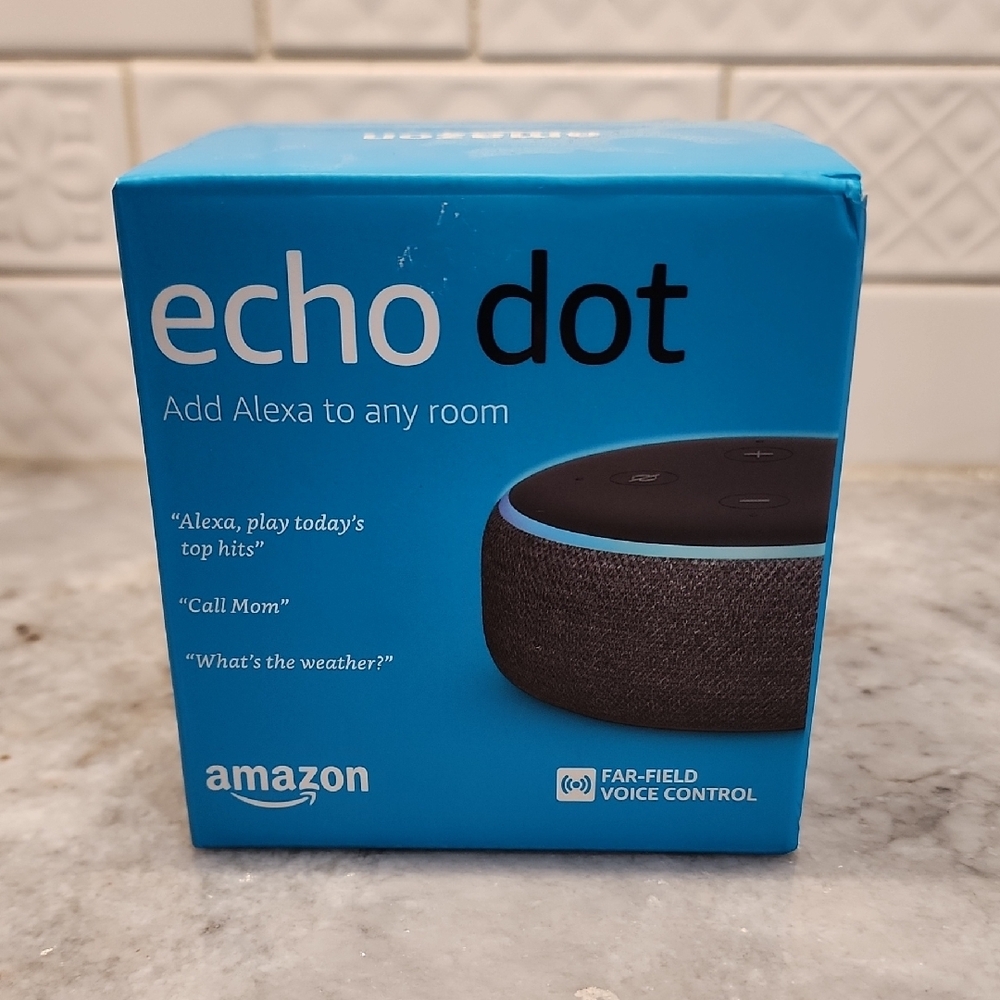 Amazon Echo Dot - Black and Blue